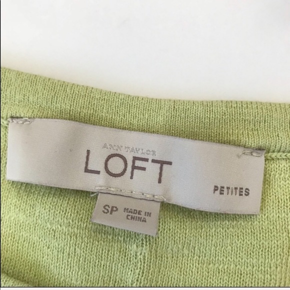3/$20 Ann Taylor Loft Petite Textured Top - Picture 3 of 4